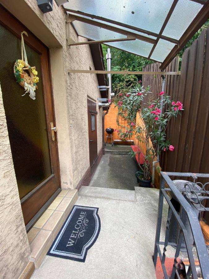 Einfaches Haus Mit Privatzimmern Und Gemeinschaftsraeumen Heilbronn Dış mekan fotoğraf